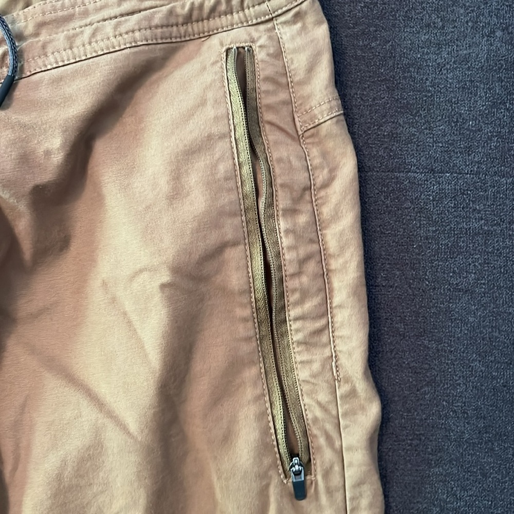 Roark Men's Layover Utility Pant - Picture 7 of 8